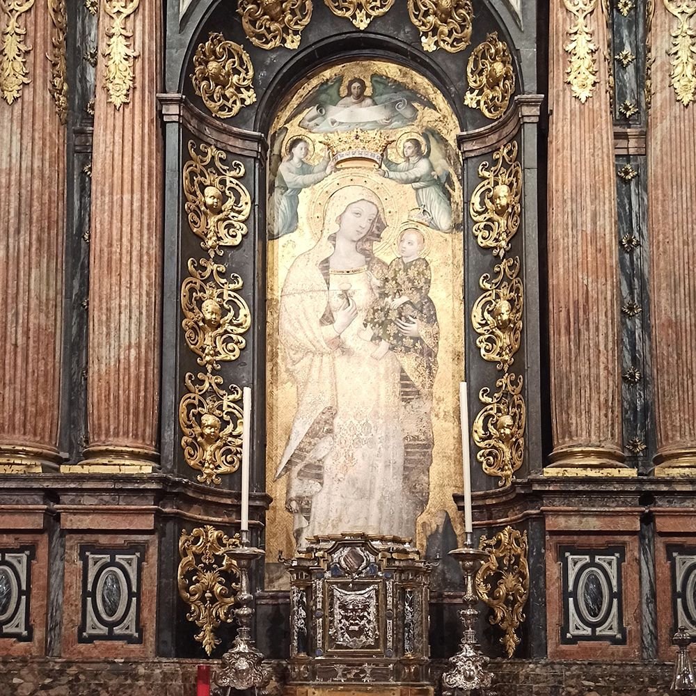 Virgen de la Antigua en la catedral de Sevilla